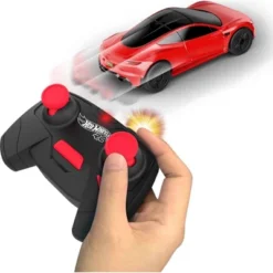 Hot Wheels 1:64 Scale Remote Control Tesla Roadster Vehicle