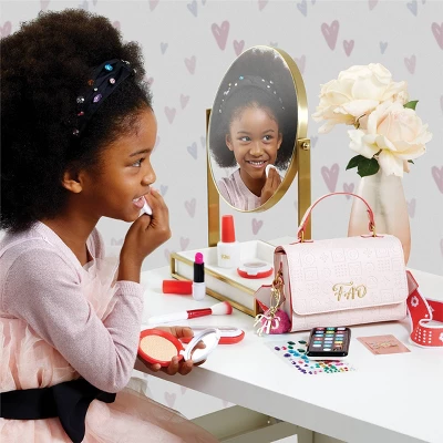 FAO Schwarz Glamour Go Designer Purse & Accessories 3 FAO Schwarz Glamour Go Designer Purse & Accessories