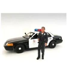Police Officer I Figure For 1:18 Scale Models By American Diorama