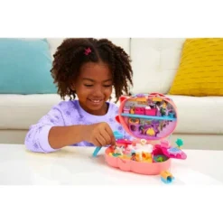 Polly Pocket Starring Shani Cuddly Cat Purse Compact Playset