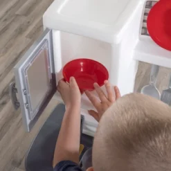 Step2 Love To Entertain Kitchen -Best Toys Store GUEST 993a559a 73d7 46a8 892f 41512e505b57